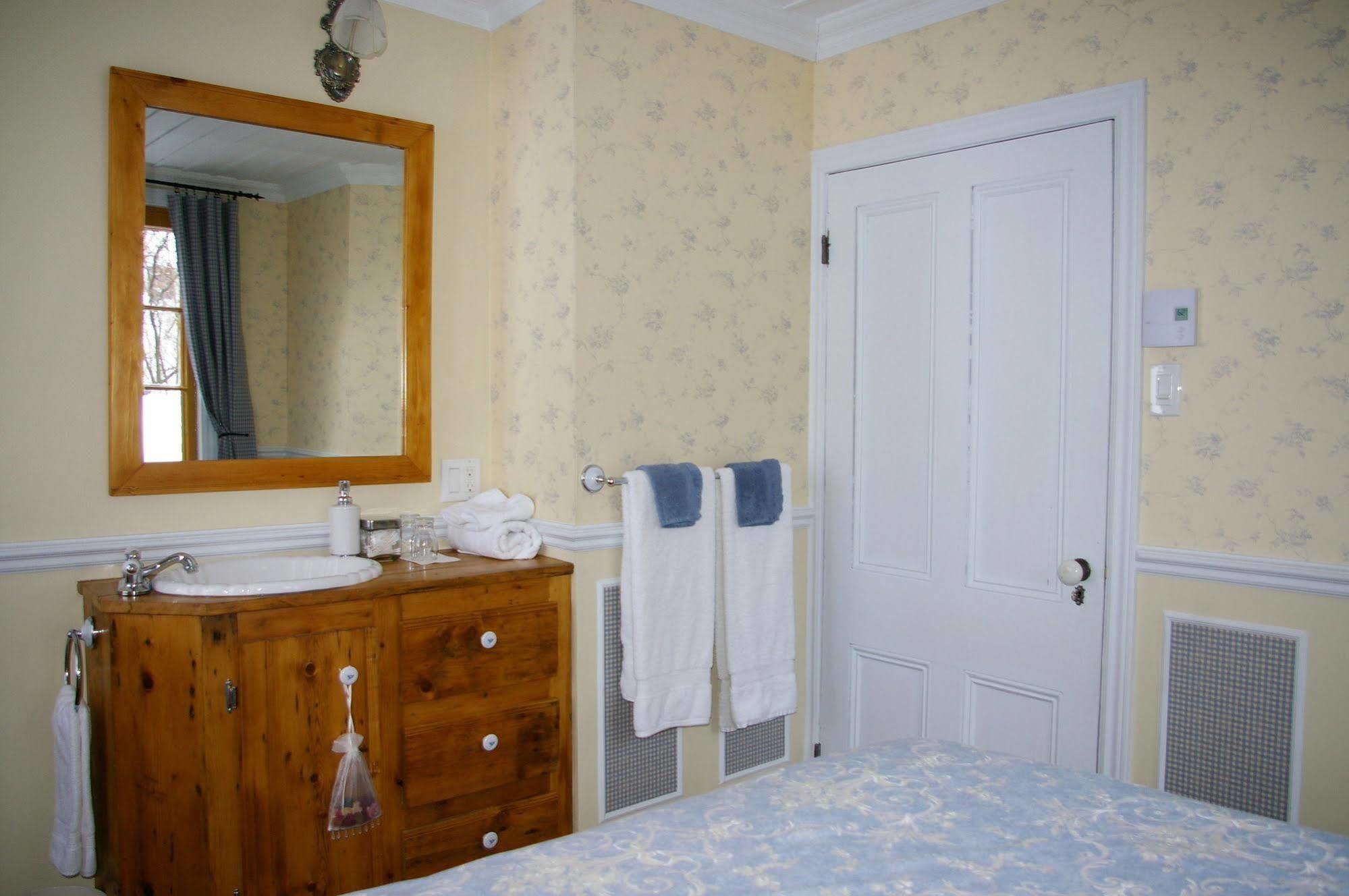 Auberge Du Maitre Forgeron Beaupré Buitenkant foto
