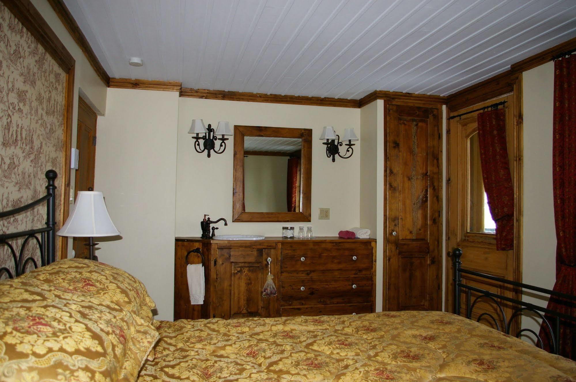 Auberge Du Maitre Forgeron Beaupré Buitenkant foto